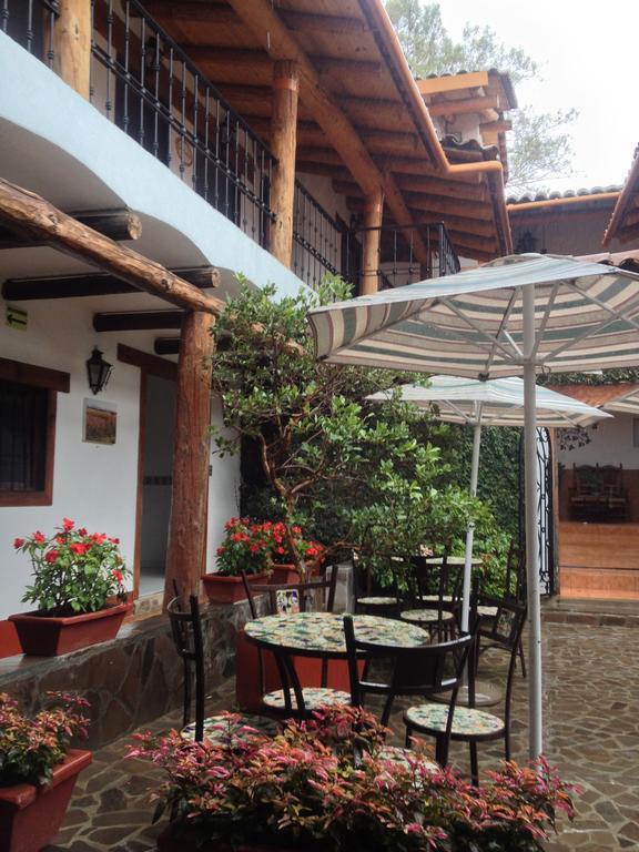 Hotel Meson Del Romero ทาปัลปา ภายนอก รูปภาพ